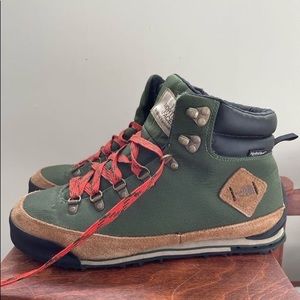 The North Face Back to Berkeley Hiking Boots